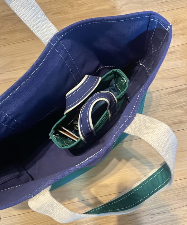 SHINAGAWAさんの「BEAMS WOMEN｜L.L.Bean / 別注 Deep Bottom Deluxe Boat and Tote Large」を使ったコーディネート