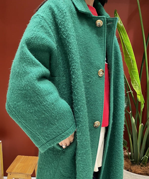 ミナミマリコさんの「BEAMS WOMEN｜L.L.Bean × BEAMS PLUS ＆ BEAMS BOY / Deep Bottom Deluxe Boat and Tote Mini」を使ったコーディネート