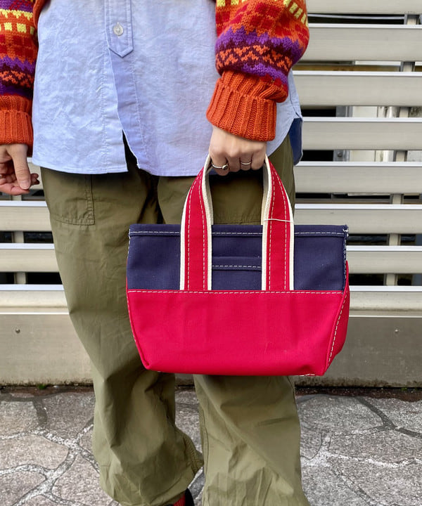 コウリキ　マミさんの「BEAMS WOMEN｜L.L.Bean × BEAMS PLUS ＆ BEAMS BOY / Deep Bottom Deluxe Boat and Tote Mini」を使ったコーディネート