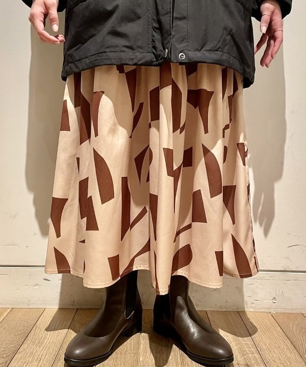 葛岡 七海さんの「BEAMS WOMEN｜Ray BEAMS / レザー サイドゴア ブーツ」を使ったコーディネート