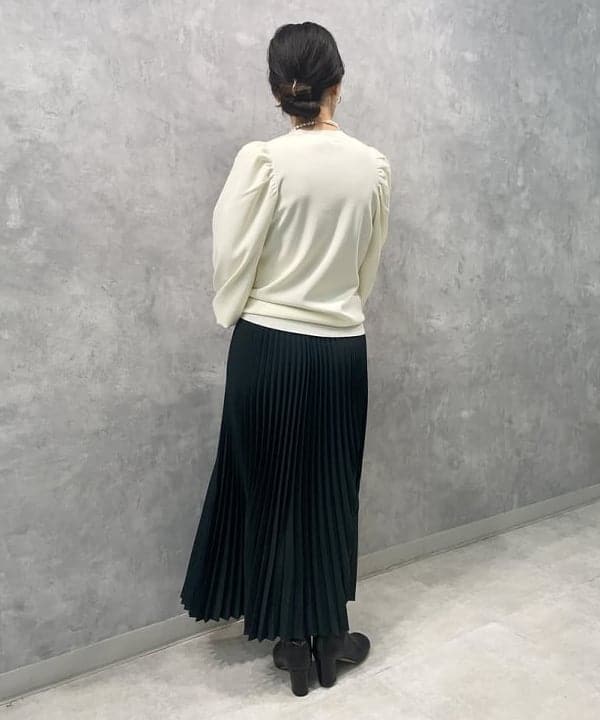 越智 里美さんの「BEAMS WOMEN｜GIANNI CHIARINI / メタリック ALIFA レザーショルダーバッグ S」を使ったコーディネート