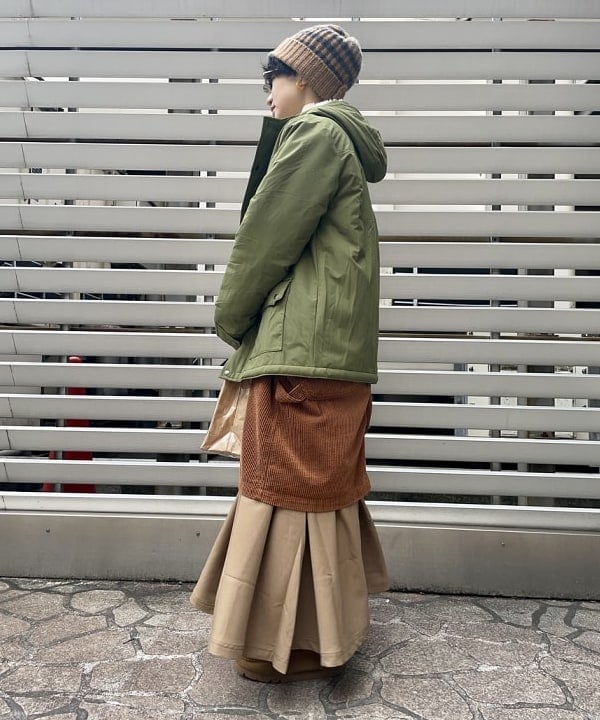 みりさんの「BEAMS WOMEN｜BEAMS BOY / BBロゴ ショップバック」を使ったコーディネート