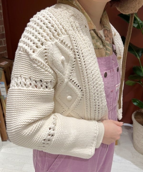 エノモト アミさんの「BEAMS WOMEN｜CONTROL FREAK × Ray BEAMS / 別注 フライト キャップ」を使ったコーディネート