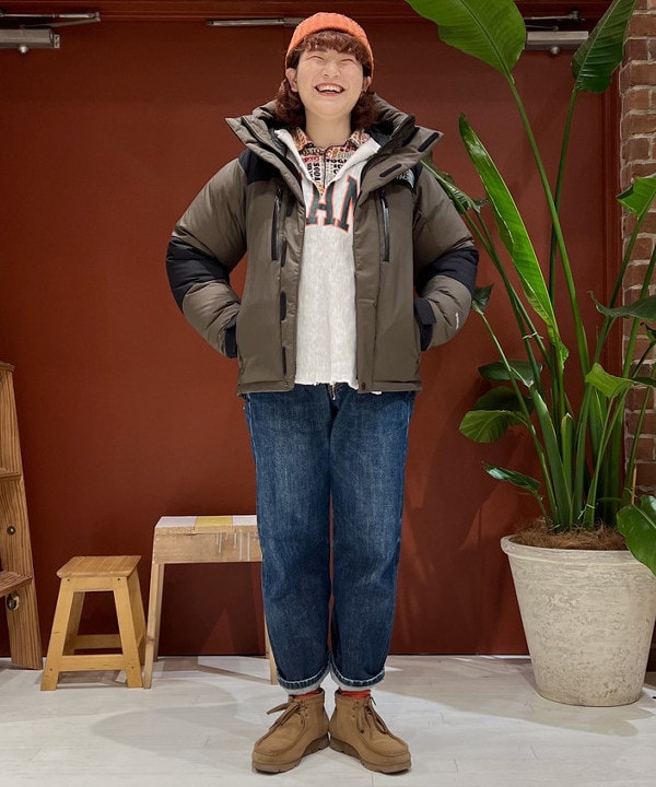 エノモト アミさんの「BEAMS WOMEN｜BEAMS PLUS / ウール ワッチキャップ」を使ったコーディネート