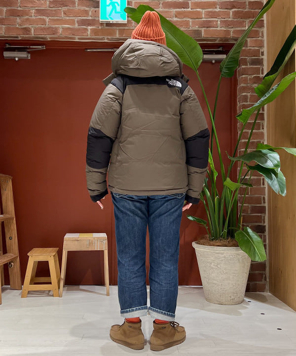 エノモト アミさんの「BEAMS WOMEN｜BEAMS PLUS / ウール ワッチキャップ」を使ったコーディネート
