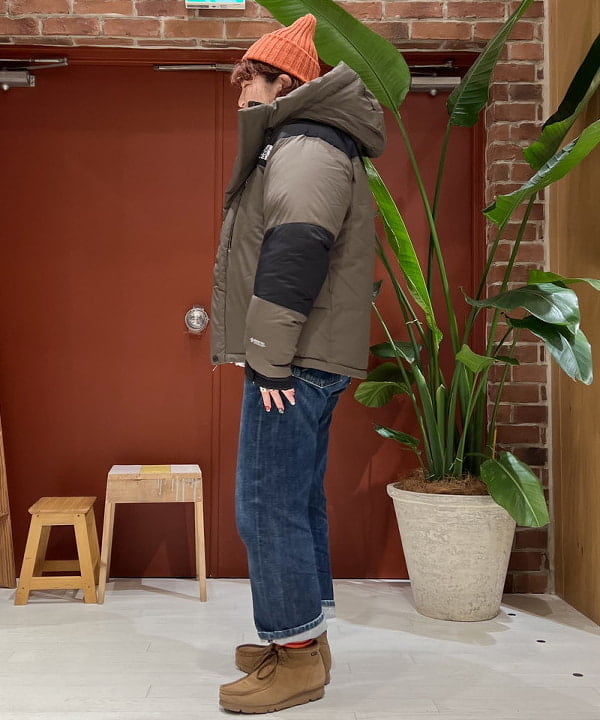 エノモト アミさんの「BEAMS WOMEN｜BEAMS PLUS / ウール ワッチキャップ」を使ったコーディネート