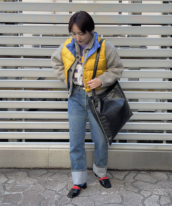 朱華さんの「BEAMS WOMEN｜BEAMS BOY / GOLDメッキ 0.8mm リング」を使ったコーディネート