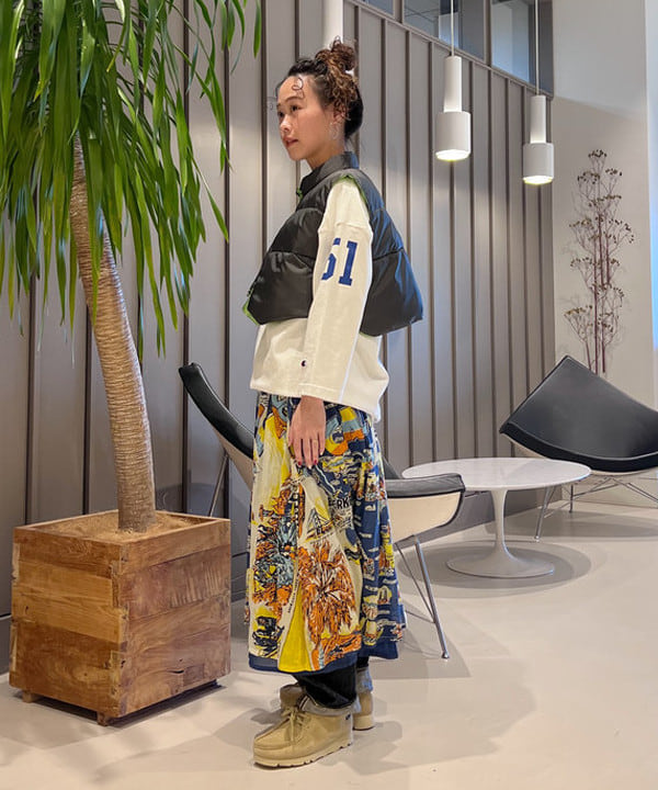 清水 彩乃さんの「BEAMS WOMEN｜CLARKS ORIGINALS / Wallabee Boot GTX 23SS」を使ったコーディネート