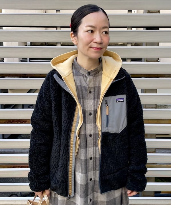 コウリキ　マミさんの「BEAMS WOMEN｜BEAMS BOY / BBロゴ ショップバック」を使ったコーディネート