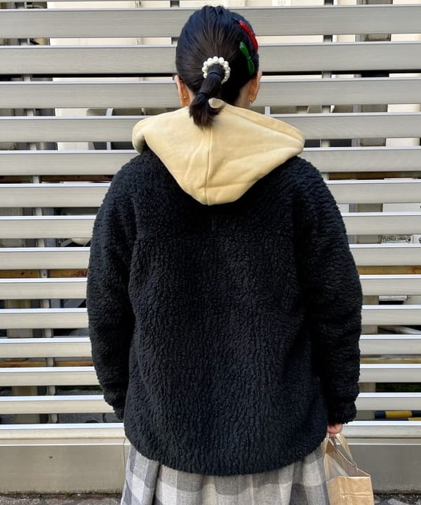 コウリキ　マミさんの「BEAMS WOMEN｜BEAMS BOY / BBロゴ ショップバック」を使ったコーディネート