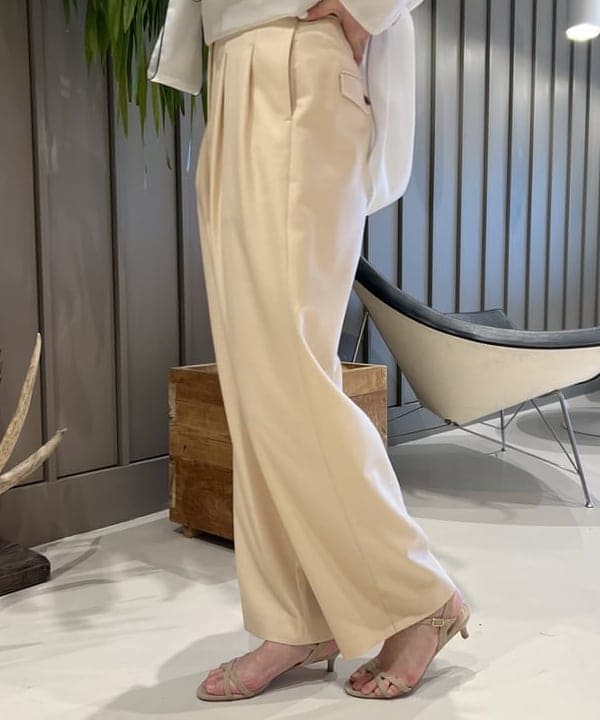 隈元 楓さんの「BEAMS WOMEN｜オーガンジー リボンブラウス」を使ったコーディネート