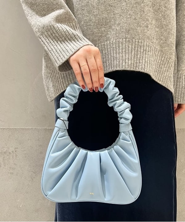 大川 美咲さんの「BEAMS WOMEN｜JW PEI / Gabbi Bag」を使ったコーディネート