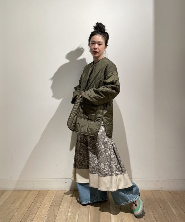 溝口　慶さんの「BEAMS WOMEN｜キルティング ノーカラー ブルゾン」を使ったコーディネート