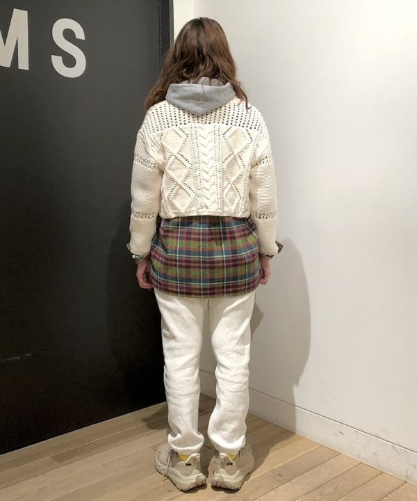 みかみさんの「BEAMS WOMEN｜Healthknit × BEAMS BOY / ワッフル プルオーバー パーカ」を使ったコーディネート