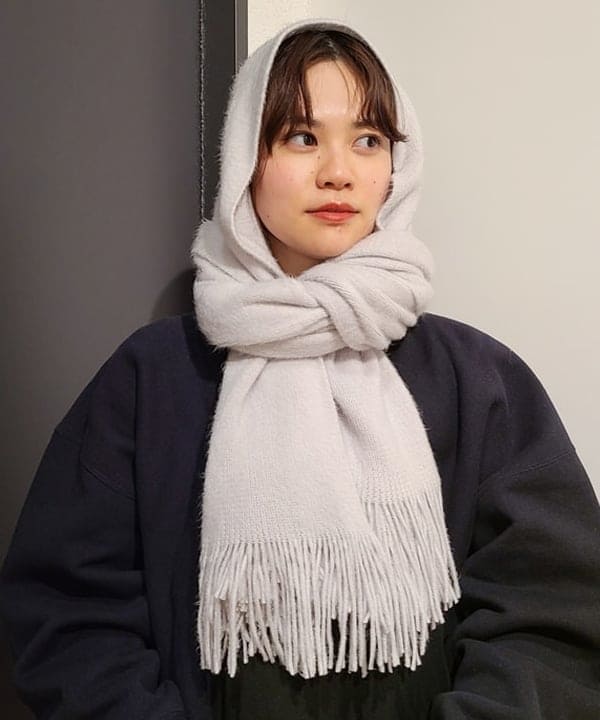 saori KATOさんの「BEAMS WOMEN｜L.L.Bean × BEAMS PLUS ＆ BEAMS BOY / Deep Bottom Deluxe Boat and Tote Mini」を使ったコーディネート