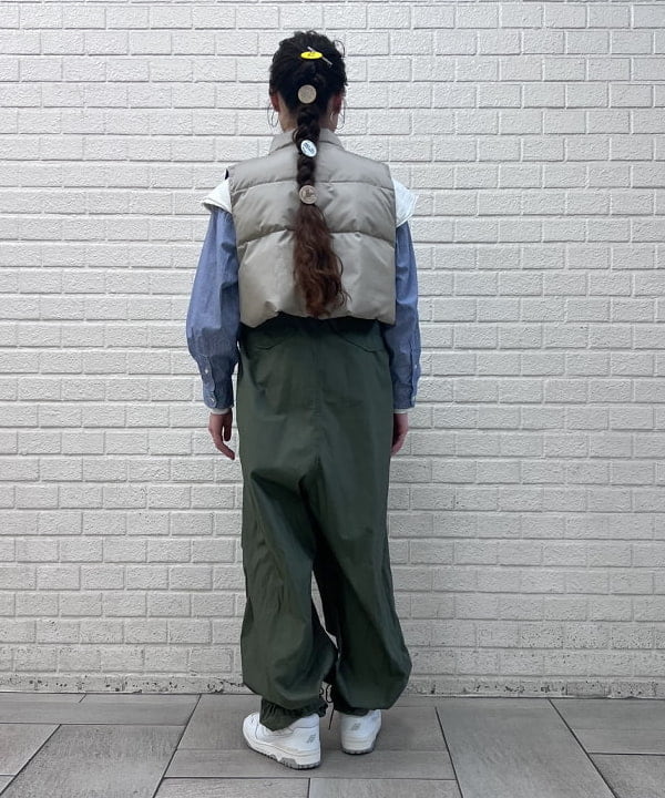 清水 彩乃さんの「BEAMS WOMEN｜BEAMS BOY / US ARMY オーバー パンツ」を使ったコーディネート