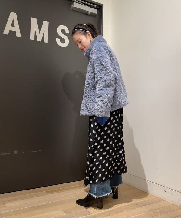 鈴木 亜美さんの「BEAMS WOMEN｜FABIO RUSCONI × Ray BEAMS / 別注 レザー ショートブーツ」を使ったコーディネート