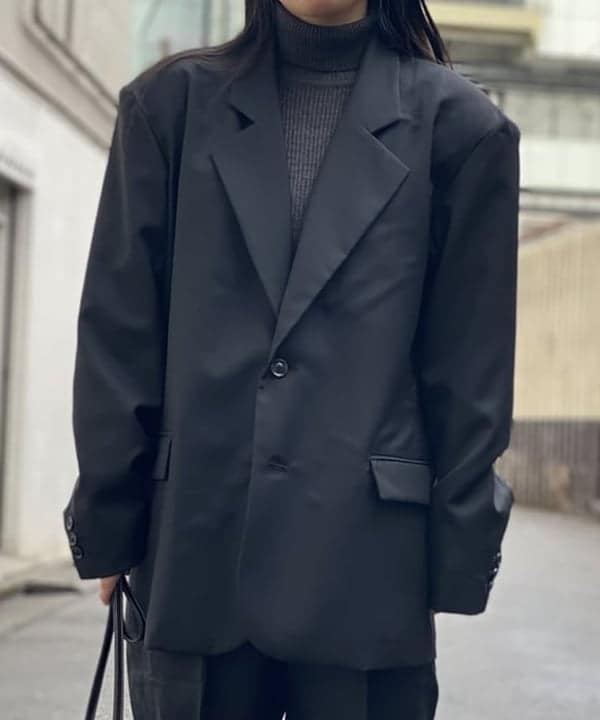 鈴木 悠里さんの「BEAMS WOMEN｜」を使ったコーディネート