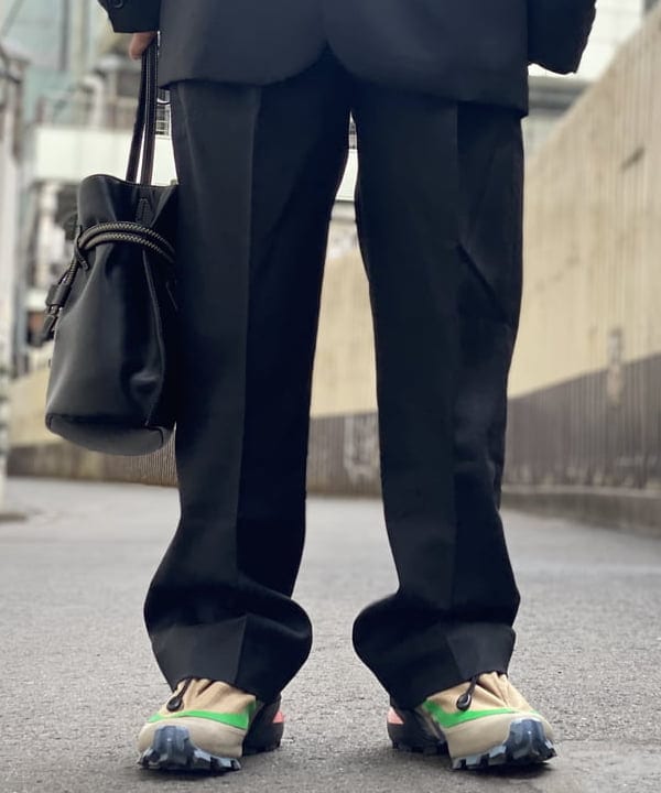 鈴木 悠里さんの「BEAMS WOMEN｜」を使ったコーディネート