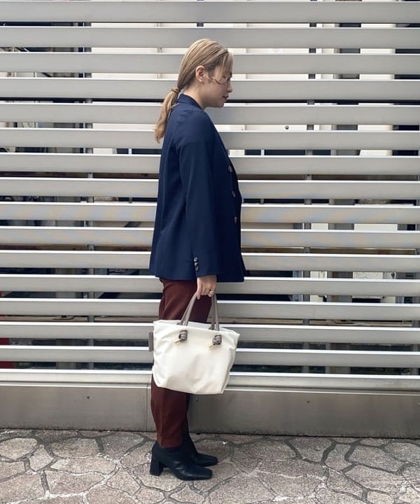 千田 静香さんの「BEAMS WOMEN｜VIOLAd&rsquo;ORO / BIANCA ナイロン トートバッグ S」を使ったコーディネート