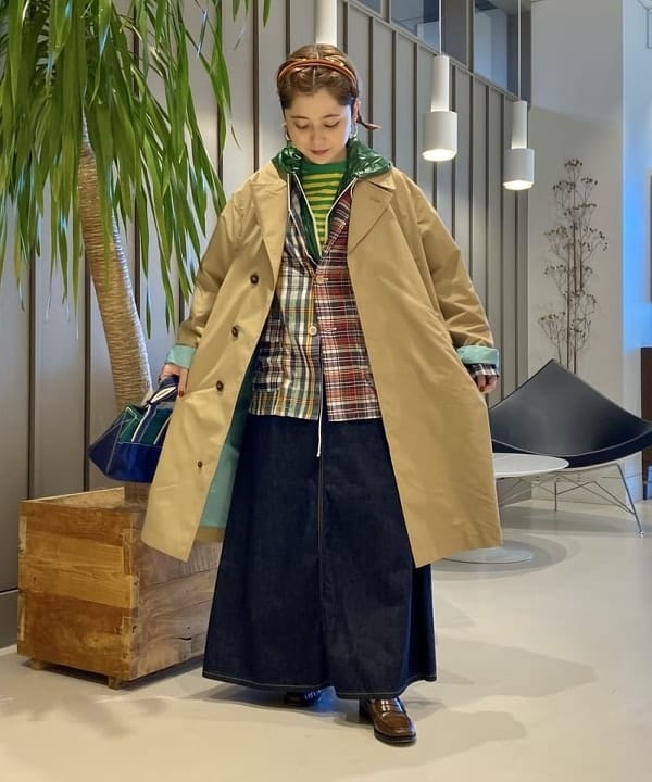 吉野 多恵さんの「BEAMS WOMEN｜L.L.Bean × BEAMS PLUS ＆ BEAMS BOY / Deep Bottom Deluxe Boat and Tote Mini」を使ったコーディネート
