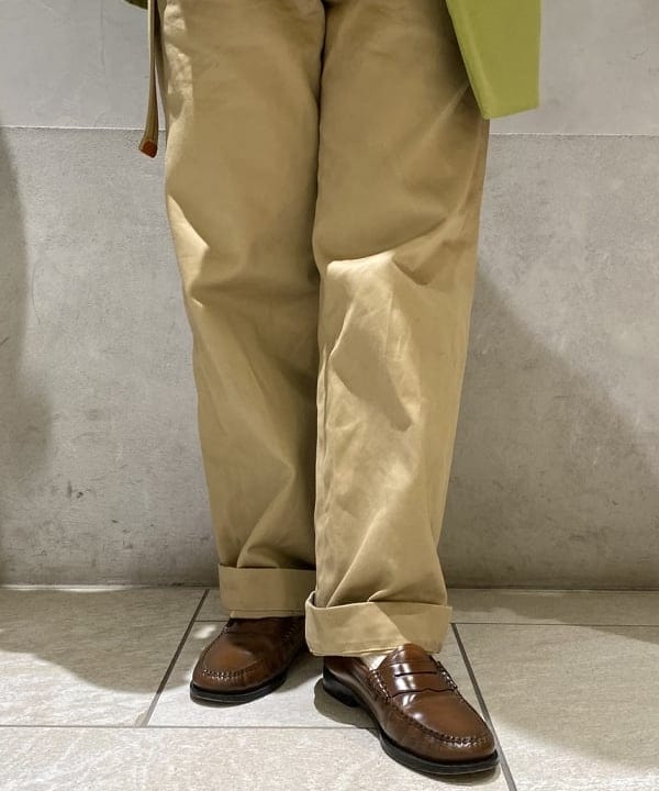 吉野 多恵さんの「BEAMS WOMEN｜BEAMS BOY / GOLDメッキ ワイド パームカフ」を使ったコーディネート