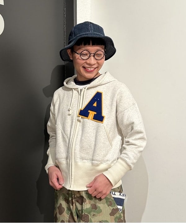 土田 達也さんの「BEAMS WOMEN｜CASIO / MQ24 COLOR」を使ったコーディネート