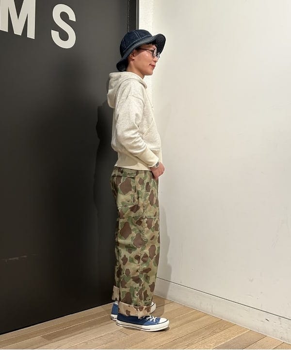 土田 達也さんの「BEAMS WOMEN｜CASIO / MQ24 COLOR」を使ったコーディネート