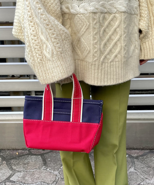 コウリキ　マミさんの「BEAMS WOMEN｜BEAMS BOY / ソリッド スラックス」を使ったコーディネート