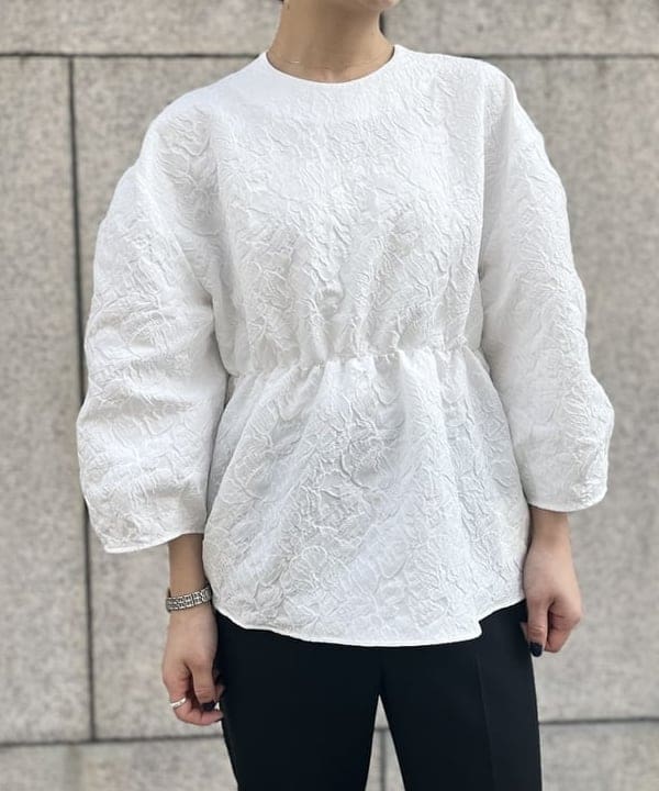 蒲原 捺美さんの「BEAMS WOMEN｜Demi-Luxe BEAMS / ジャカード パフスリーブ プルオーバー＊」を使ったコーディネート