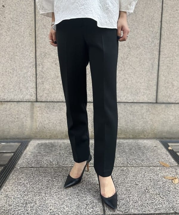 蒲原 捺美さんの「BEAMS WOMEN｜Demi-Luxe BEAMS / ジャカード パフスリーブ プルオーバー＊」を使ったコーディネート