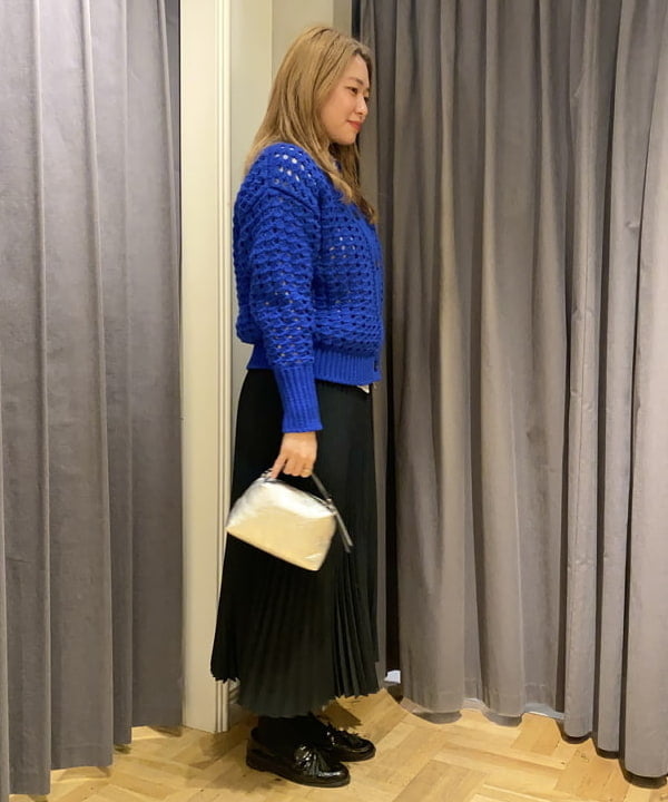 千田 静香さんの「BEAMS WOMEN｜GIANNI CHIARINI / メタリック ALIFA レザーショルダーバッグ S」を使ったコーディネート