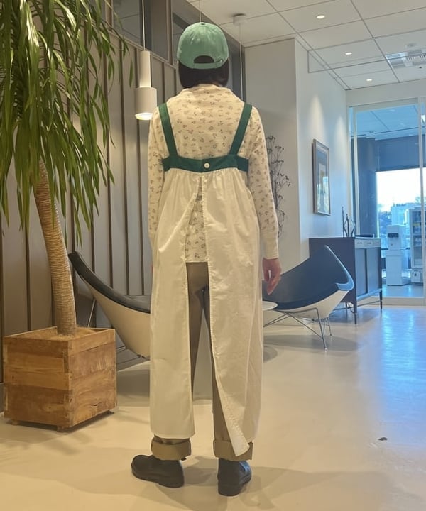 サワイさんの「BEAMS WOMEN｜【別注】BUZZ RICKSON'S / チノパンツ」を使ったコーディネート