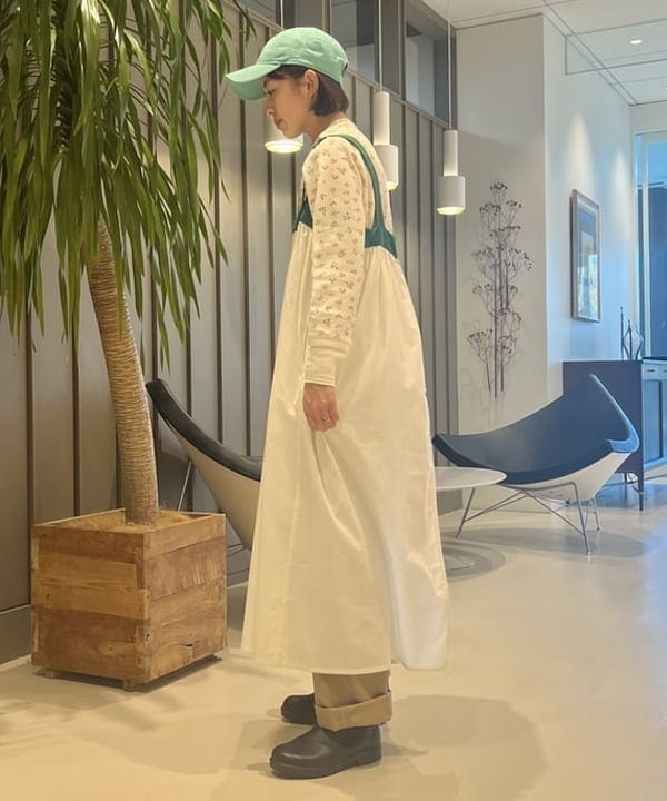 サワイさんの「BEAMS WOMEN｜【別注】BUZZ RICKSON'S / チノパンツ」を使ったコーディネート