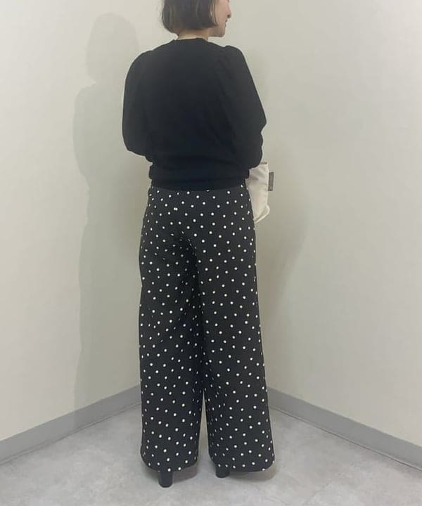 越智 里美さんの「BEAMS WOMEN｜VIOLAd’ORO / BIANCA ナイロン トートバッグ S」を使ったコーディネート