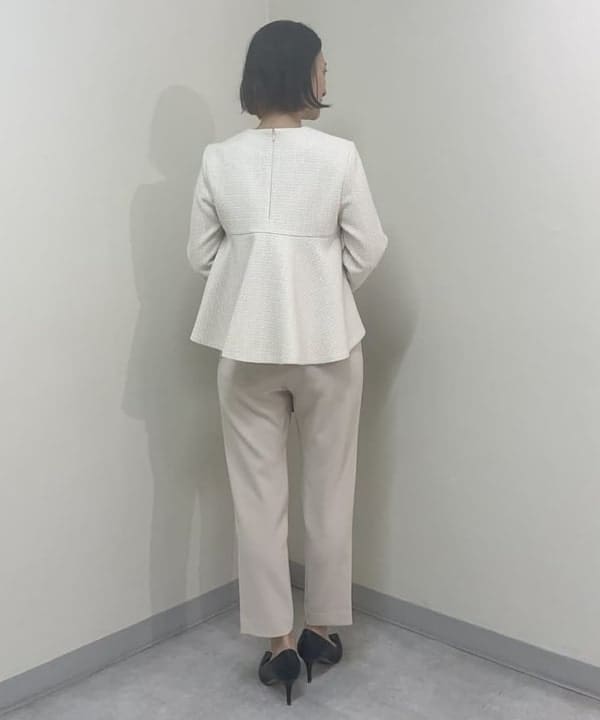 越智 里美さんの「BEAMS WOMEN｜トリアセ 1タック パンツ＊」を使ったコーディネート
