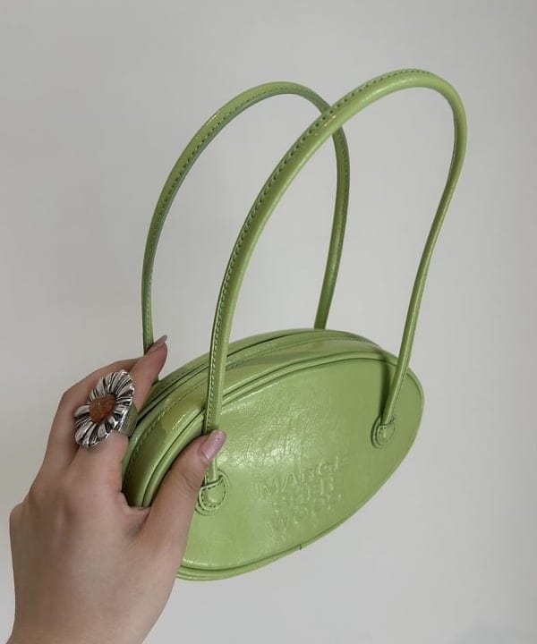 渡邊 舞さんの「BEAMS WOMEN｜Otro Accesorio / フラワー リング」を使ったコーディネート