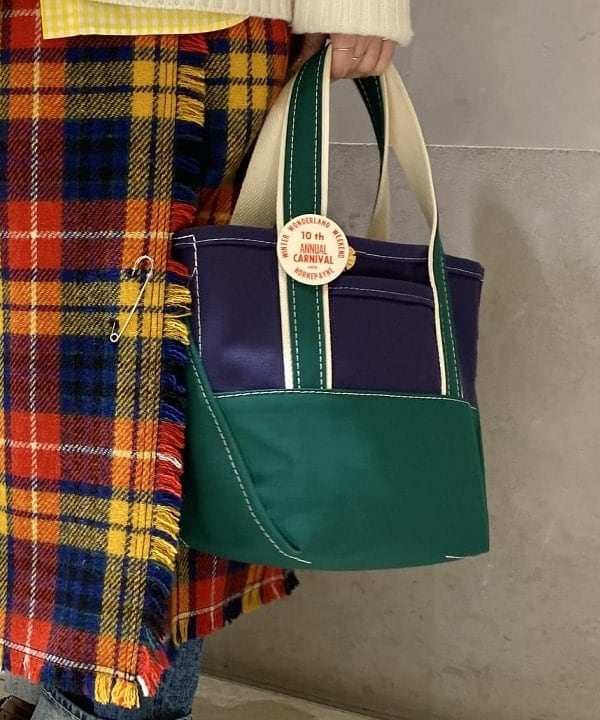 吉野 多恵さんの「BEAMS WOMEN｜L.L.Bean / Deep Bottom Deluxe Boat and Tote S」を使ったコーディネート