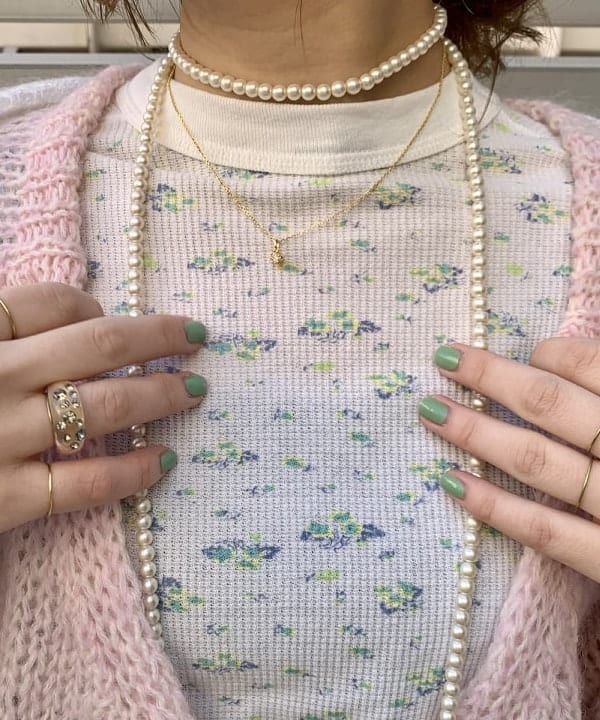 ナツハさんの「BEAMS WOMEN｜BEAMS BOY / GOLDメッキ 0.8mm リング」を使ったコーディネート