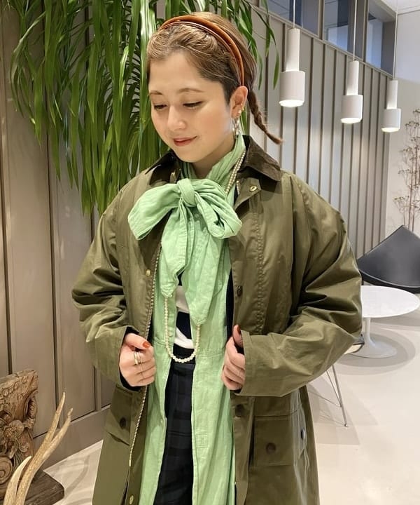 吉野 多恵さんの「BEAMS WOMEN｜BEAMS BOY / GOLDメッキ 0.8mm リング」を使ったコーディネート