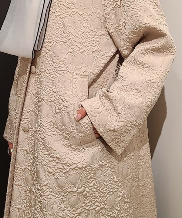 saori KATOさんの「BEAMS WOMEN｜オーガンジー リボンブラウス」を使ったコーディネート