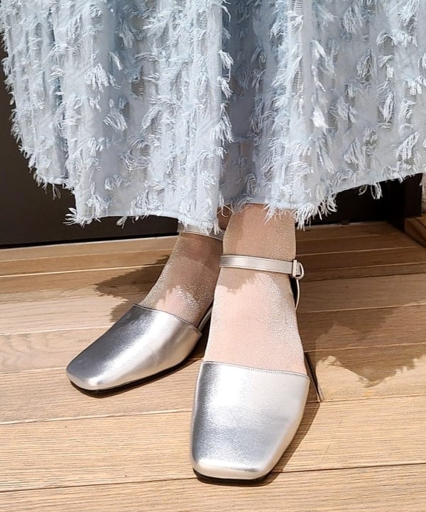 saori KATOさんの「BEAMS WOMEN｜オーガンジー リボンブラウス」を使ったコーディネート