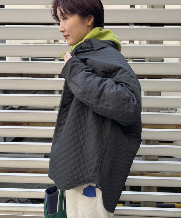 朱華さんの「BEAMS WOMEN｜L.L.Bean / Deep Bottom Deluxe Boat and Tote S」を使ったコーディネート