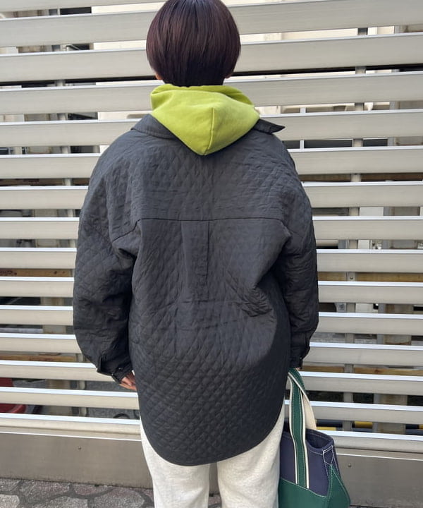 朱華さんの「BEAMS WOMEN｜L.L.Bean / Deep Bottom Deluxe Boat and Tote S」を使ったコーディネート