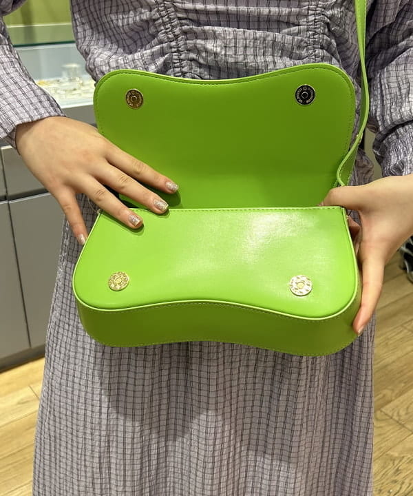 渡邊 舞さんの「BEAMS WOMEN｜JW PEI / Joy Bag」を使ったコーディネート