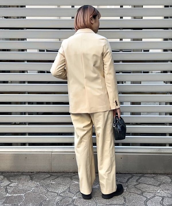 篠崎 香月さんの「BEAMS WOMEN｜GIANNI CHIARINI / ALIFA レザーショルダーバッグ S」を使ったコーディネート