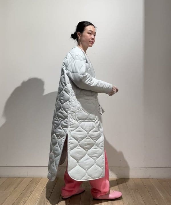 溝口　慶さんの「BEAMS WOMEN｜GIANNI CHIARINI / メタリック ALIFA レザーショルダーバッグ S」を使ったコーディネート