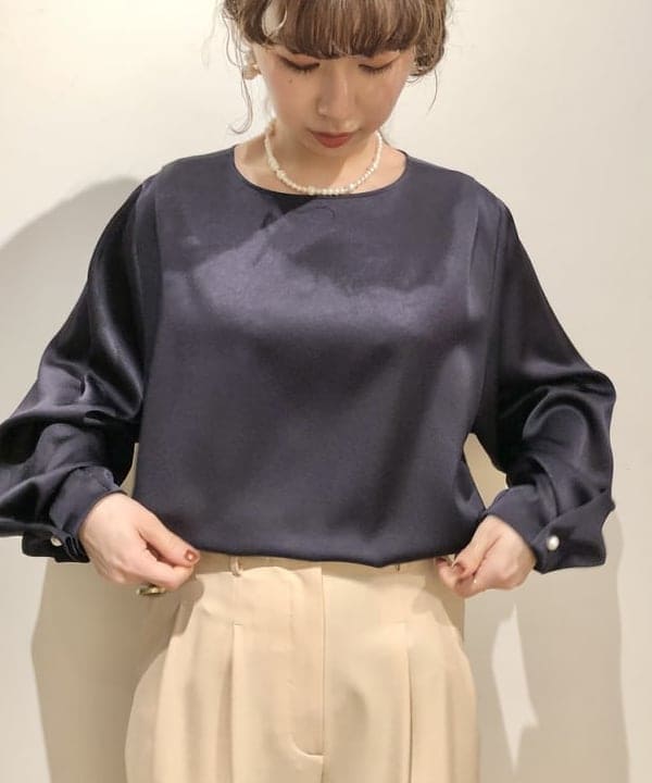 佐藤 美樹さんの「BEAMS WOMEN｜Demi-Luxe BEAMS / ダブルパール イヤリング」を使ったコーディネート