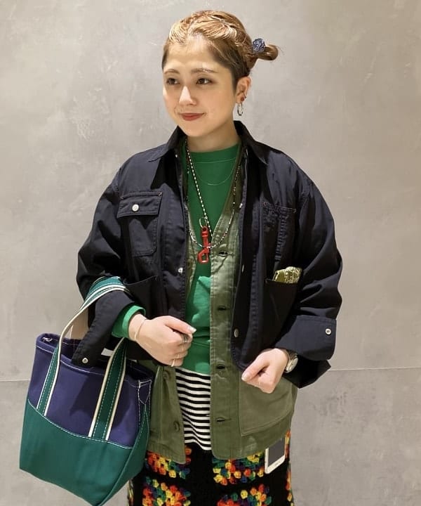 吉野 多恵さんの「BEAMS WOMEN｜L.L.Bean / Deep Bottom Deluxe Boat and Tote S」を使ったコーディネート