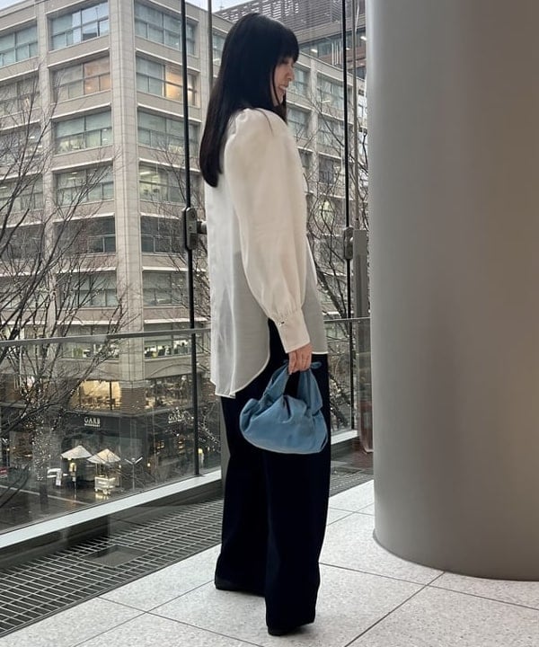 山田 千遥さんの「BEAMS WOMEN｜オーガンジー リボンブラウス」を使ったコーディネート